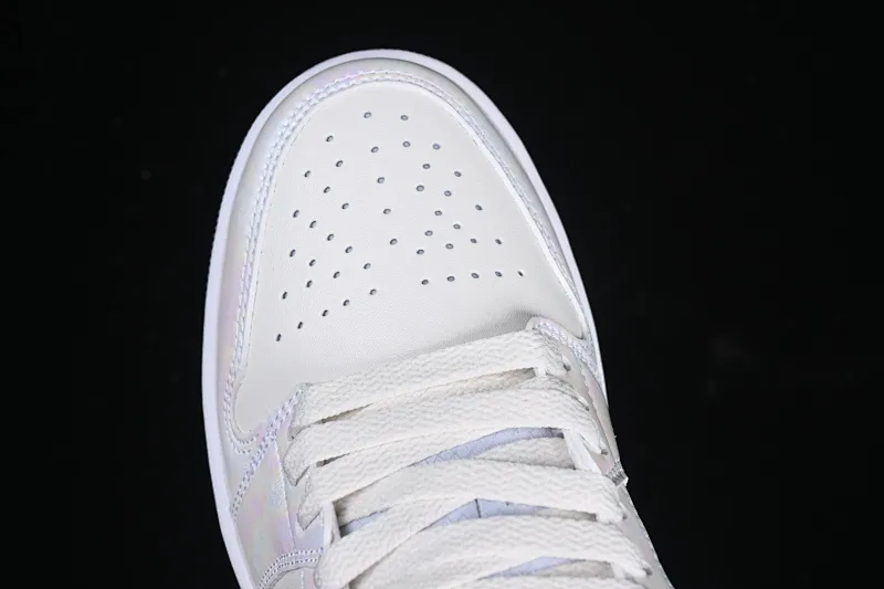 All Categories Air Jordan Jordan Series Basketball Shoes Air Jordan 1 Low Air Jordan 1 Low "Year of the Snake 2025" AJ1 Joe 1 Beige Symphony Pearlescent Low-top Cultural Basketball Shoes HF4080-001
